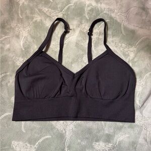 Lululemon v neck bra